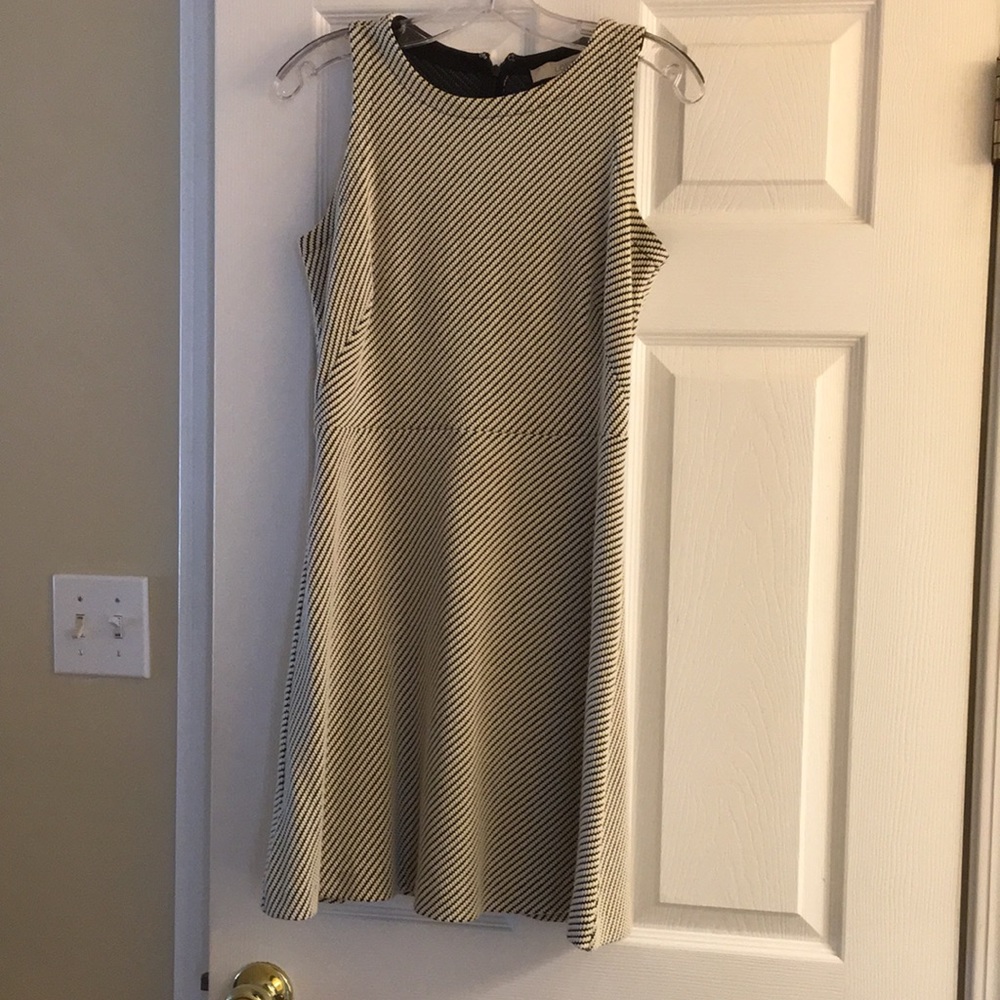 Short sleeve Loft dress